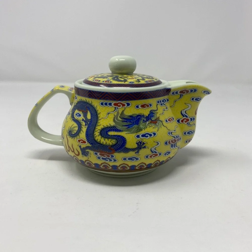 Vtg Yellow Dragons Oriental Teapot w Large Inside Wire Strainer‎